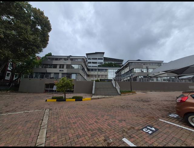 556M² OFFICE TO LET IN ILLOVO